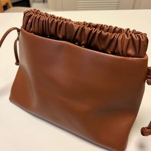 Decke Flow Cross-Body Purse